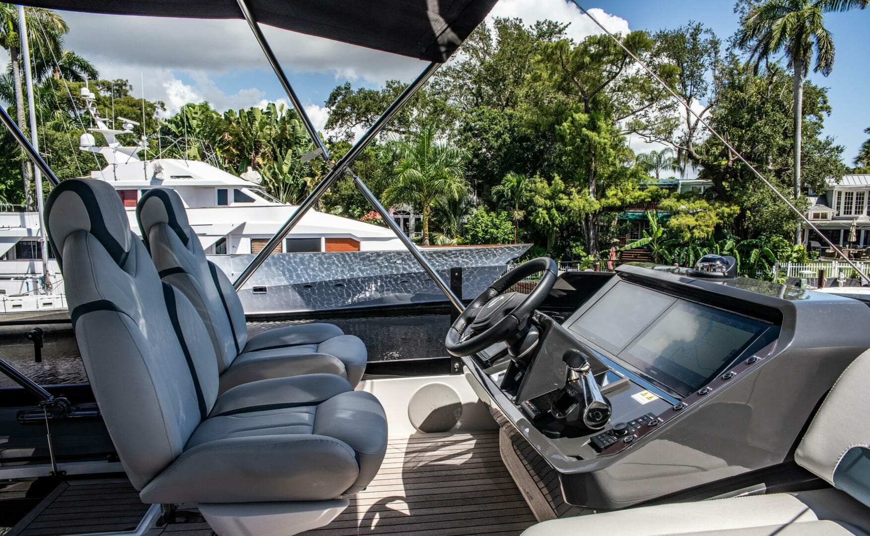 2023 Fairline Phantom 65 — photo 27