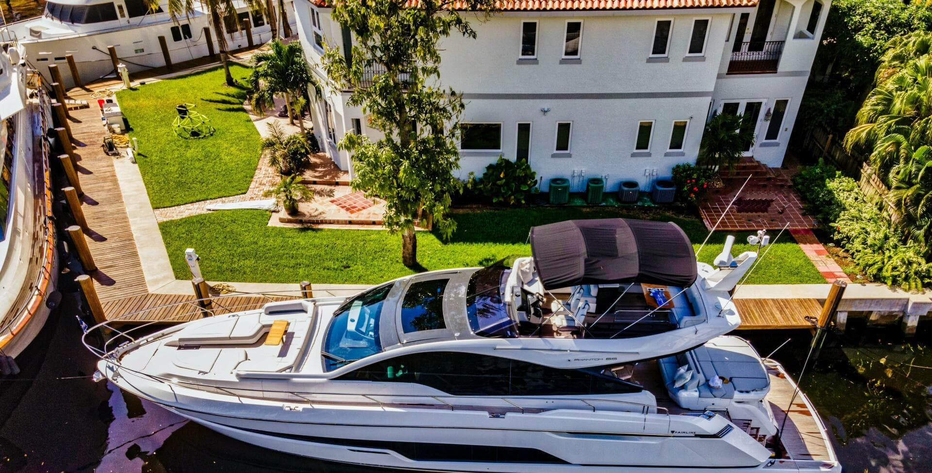 2023 Fairline Phantom 65 — photo 31