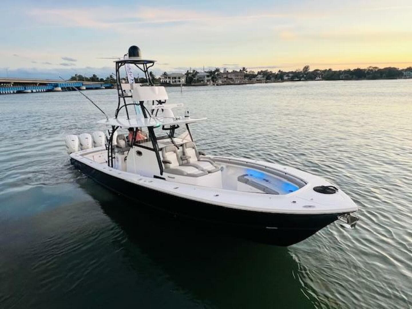 2024 Regulator 41 — photo 31