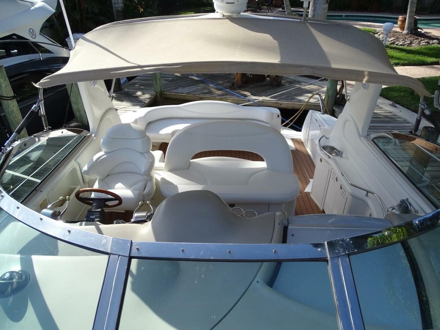 2001 Sea Ray 410 Sundancer — photo 23