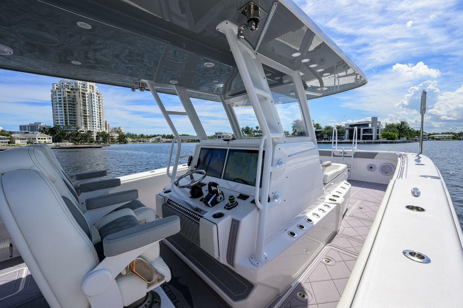 2023 Invincible 46 Catamaran — photo 11