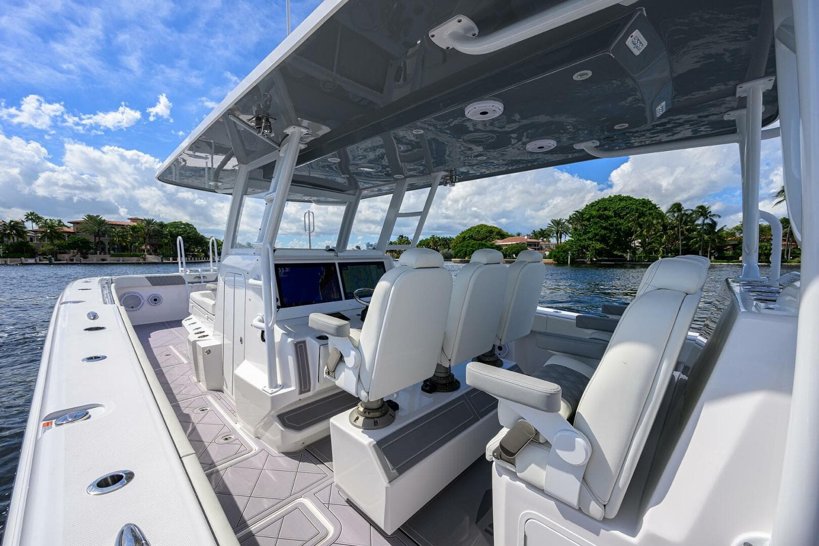 2023 Invincible 46 Catamaran — photo 8