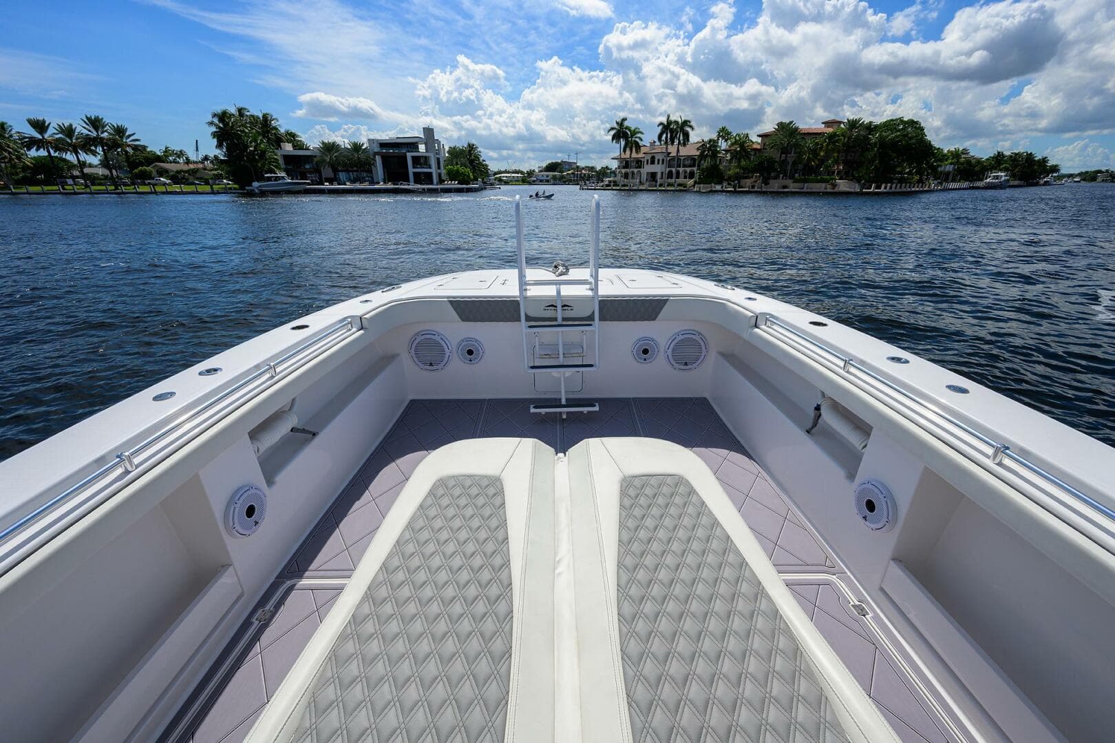 2023 Invincible 46 Catamaran — photo 3