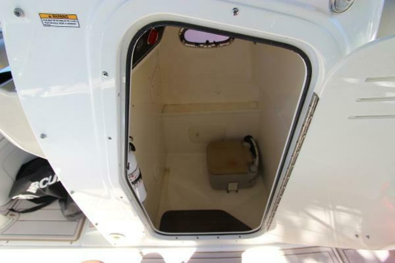 2017 Boston Whaler 270 Dauntless — photo 24