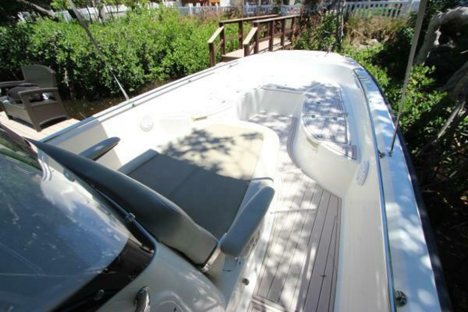 2017 Boston Whaler 270 Dauntless — photo 25