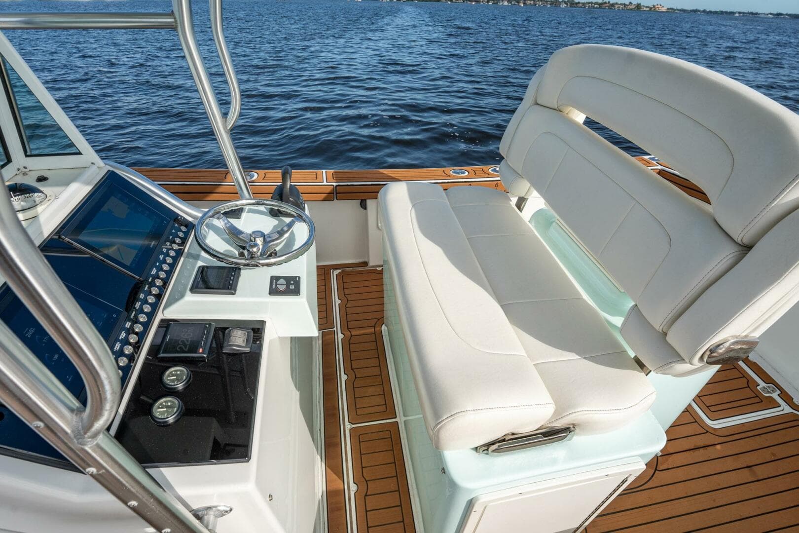 2009 Bimini 24 Center Console — photo 23