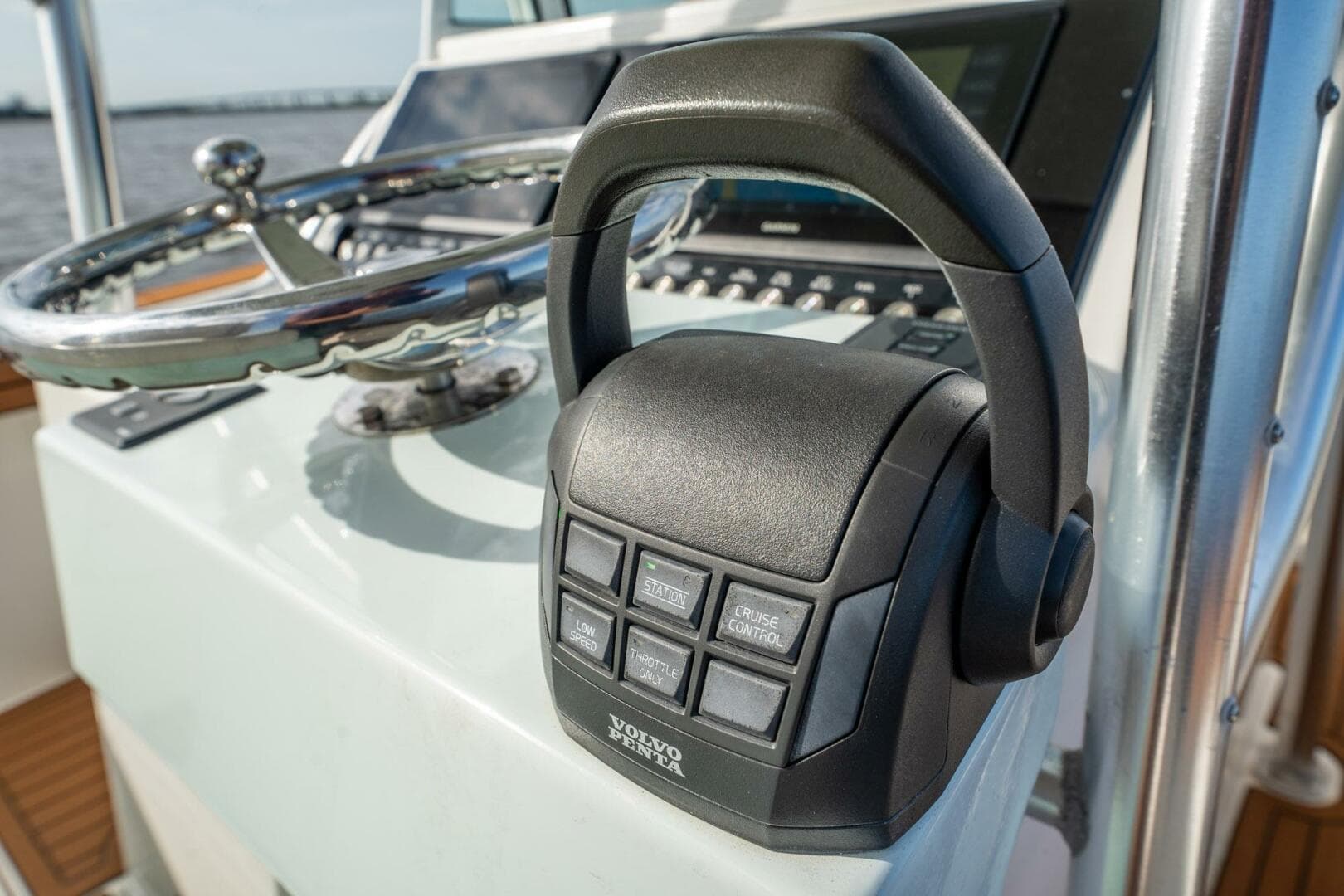 2009 Bimini 24 Center Console — photo 22