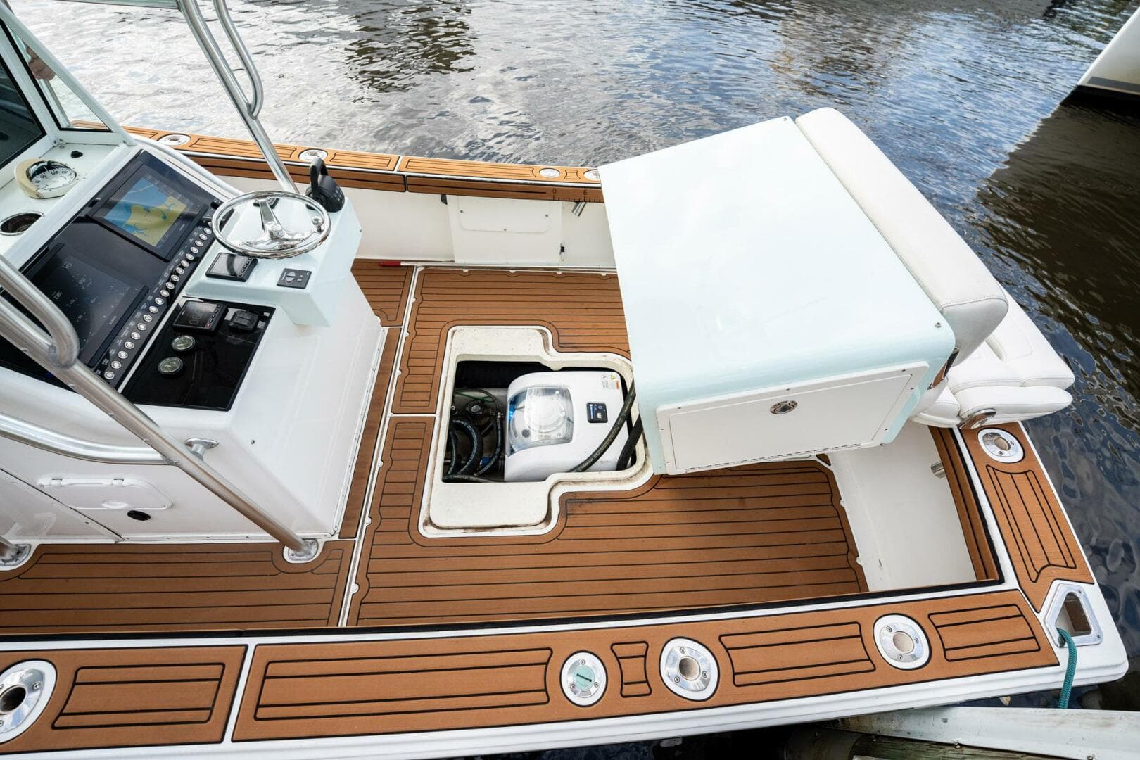 2009 Bimini 24 Center Console — photo 27