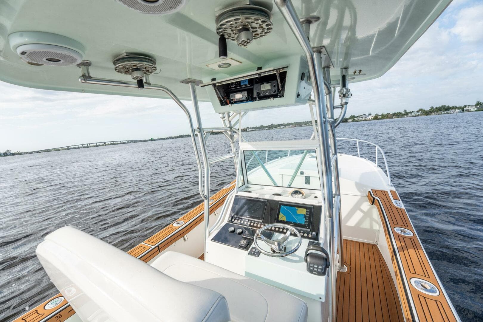 2009 Bimini 24 Center Console — photo 18