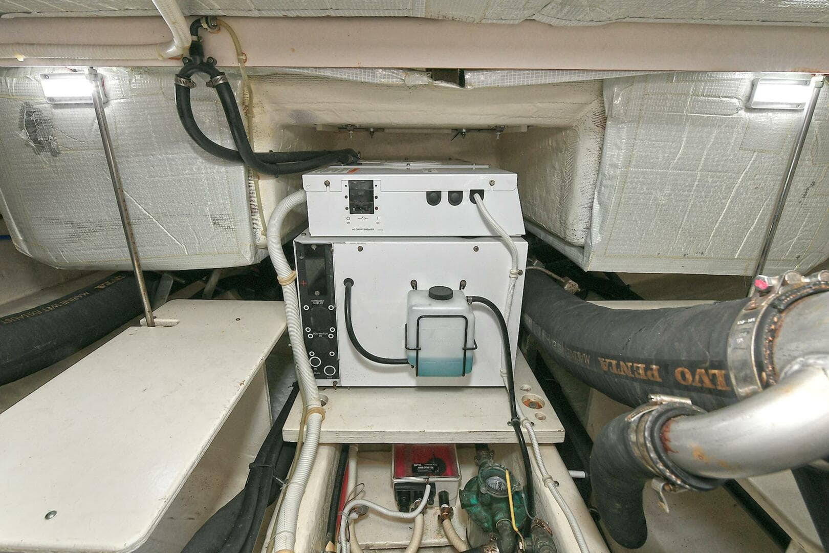 2015 Tiara Yachts C44 Coupe — photo 41