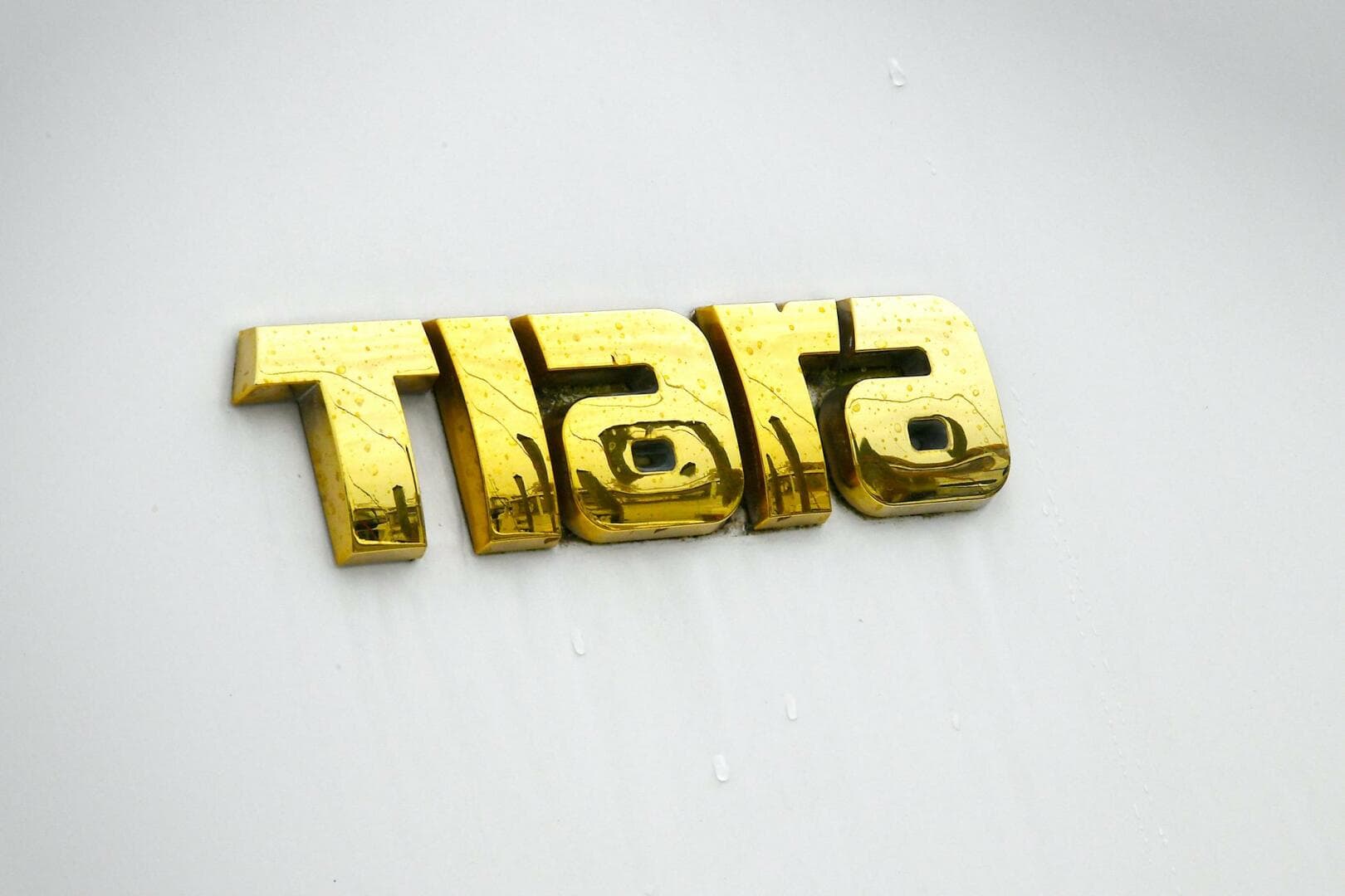 2015 Tiara Yachts C44 Coupe — photo 44