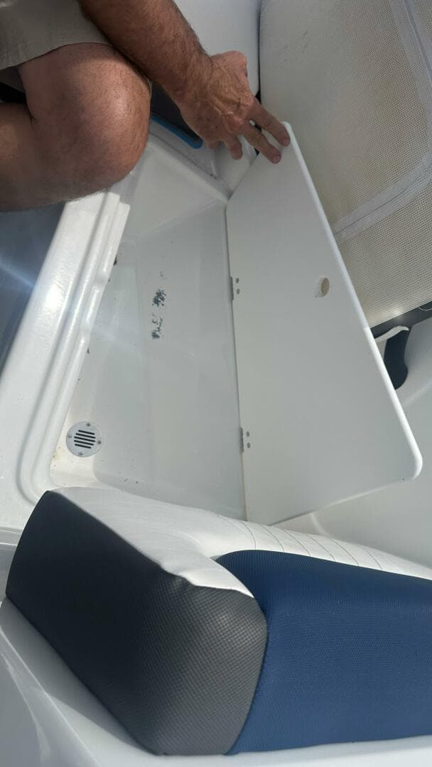 2023 Tahoe 185S — photo 13