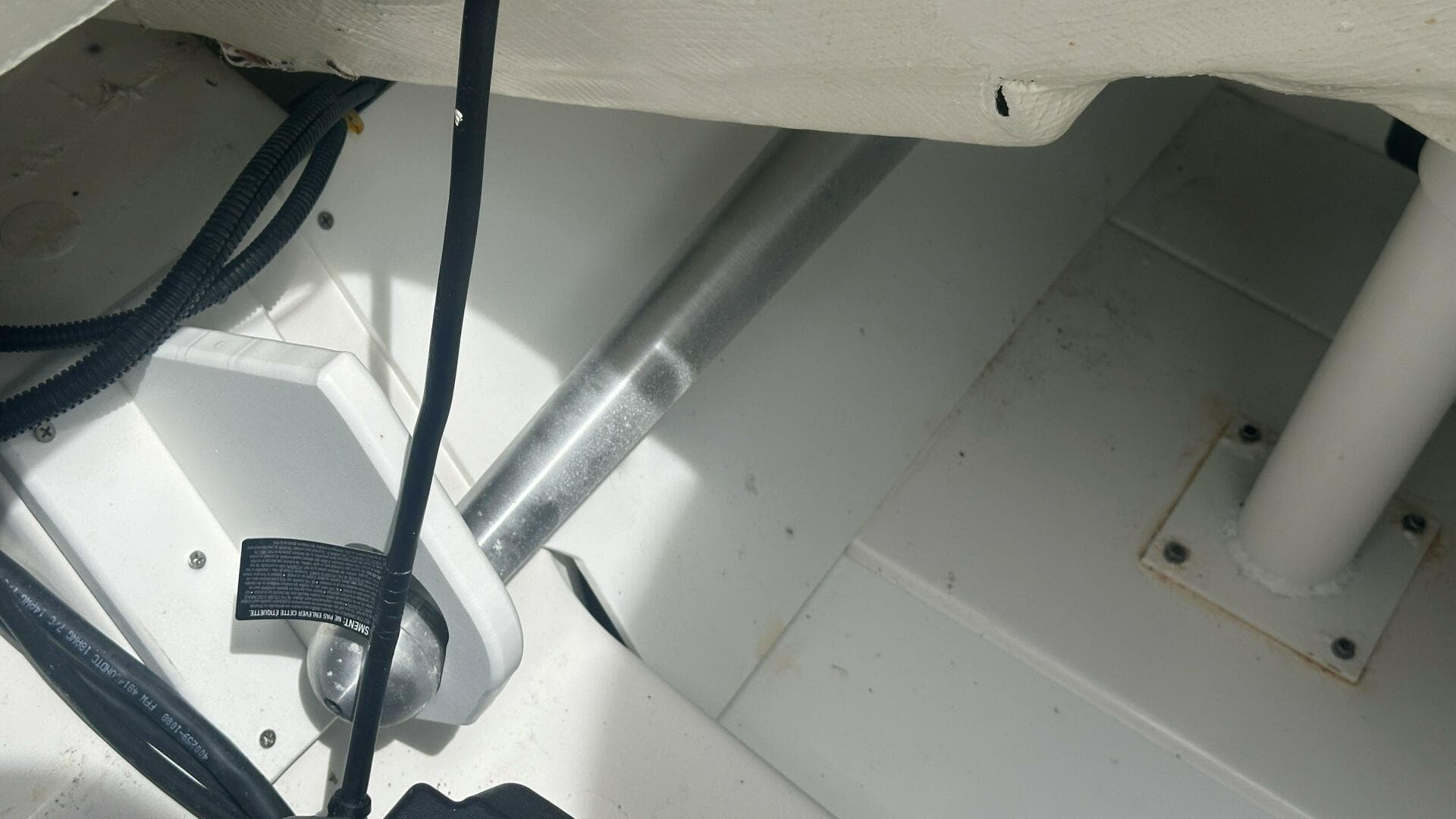 2023 Tahoe 185S — photo 10