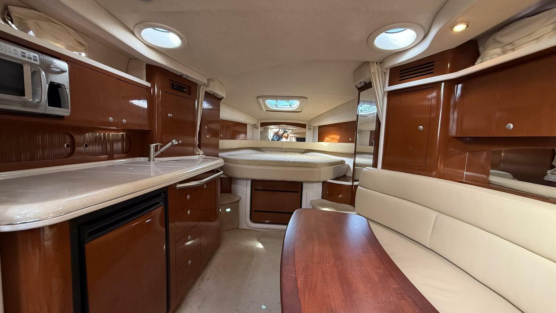 2008 Sea Ray 340 Sundancer — photo 23