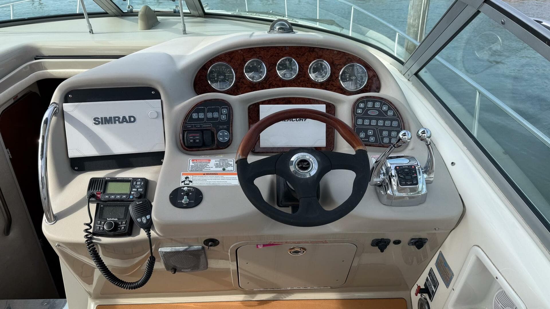 2008 Sea Ray 340 Sundancer — photo 12