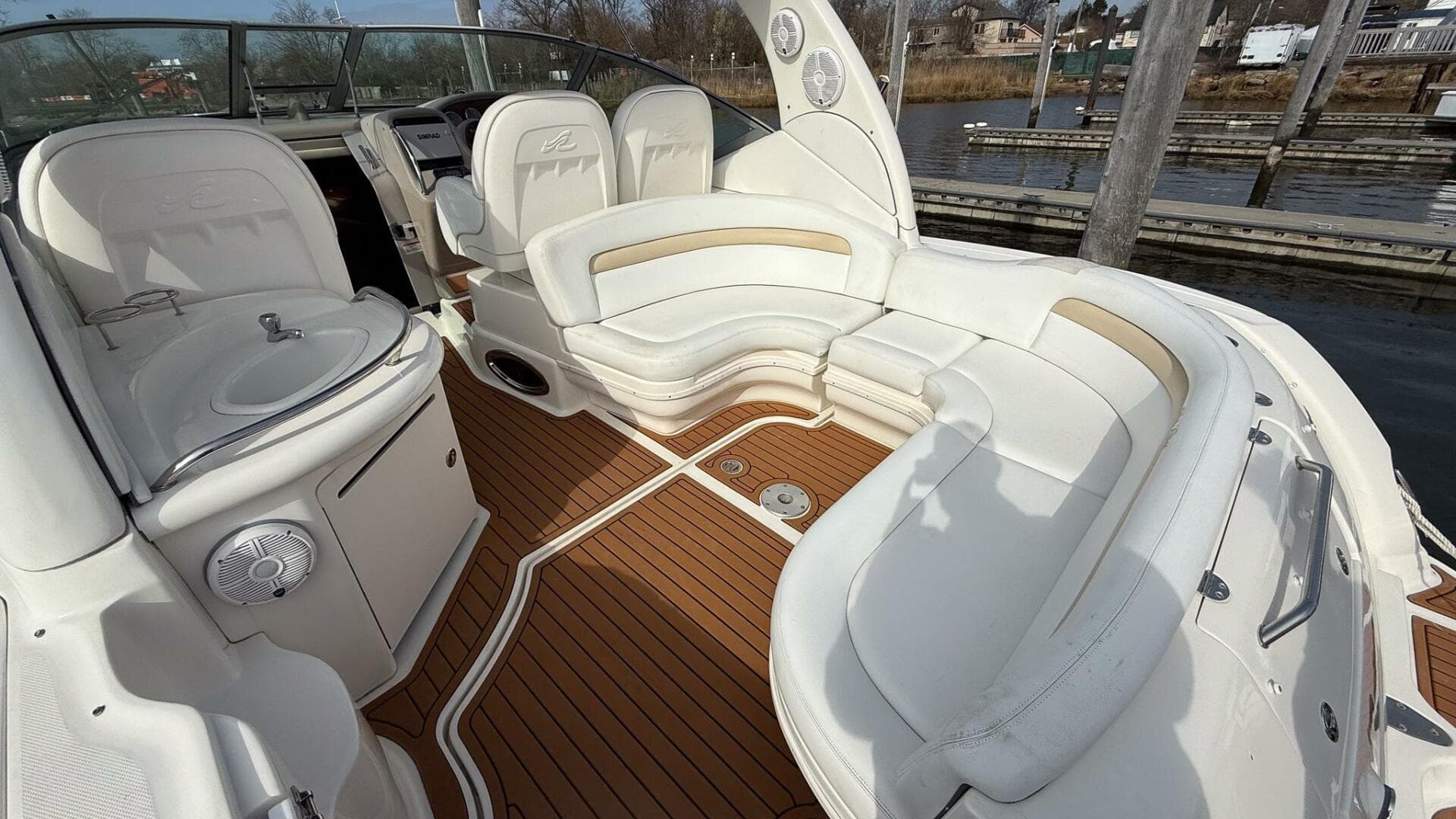 2008 Sea Ray 340 Sundancer — photo 5