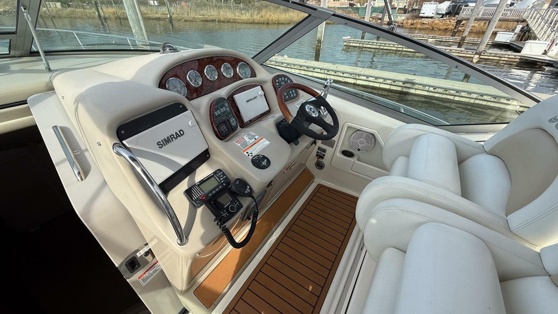 2008 Sea Ray 340 Sundancer — photo 13