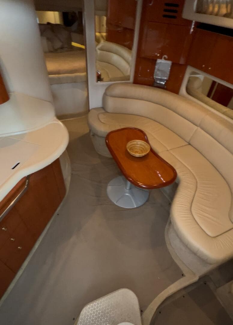 2001 Sea Ray 380 Sundancer — photo 14