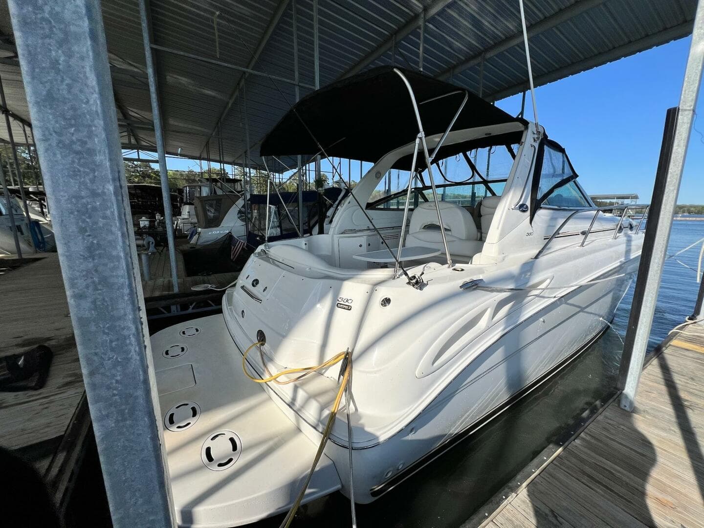 2001 Sea Ray 380 Sundancer — photo 1