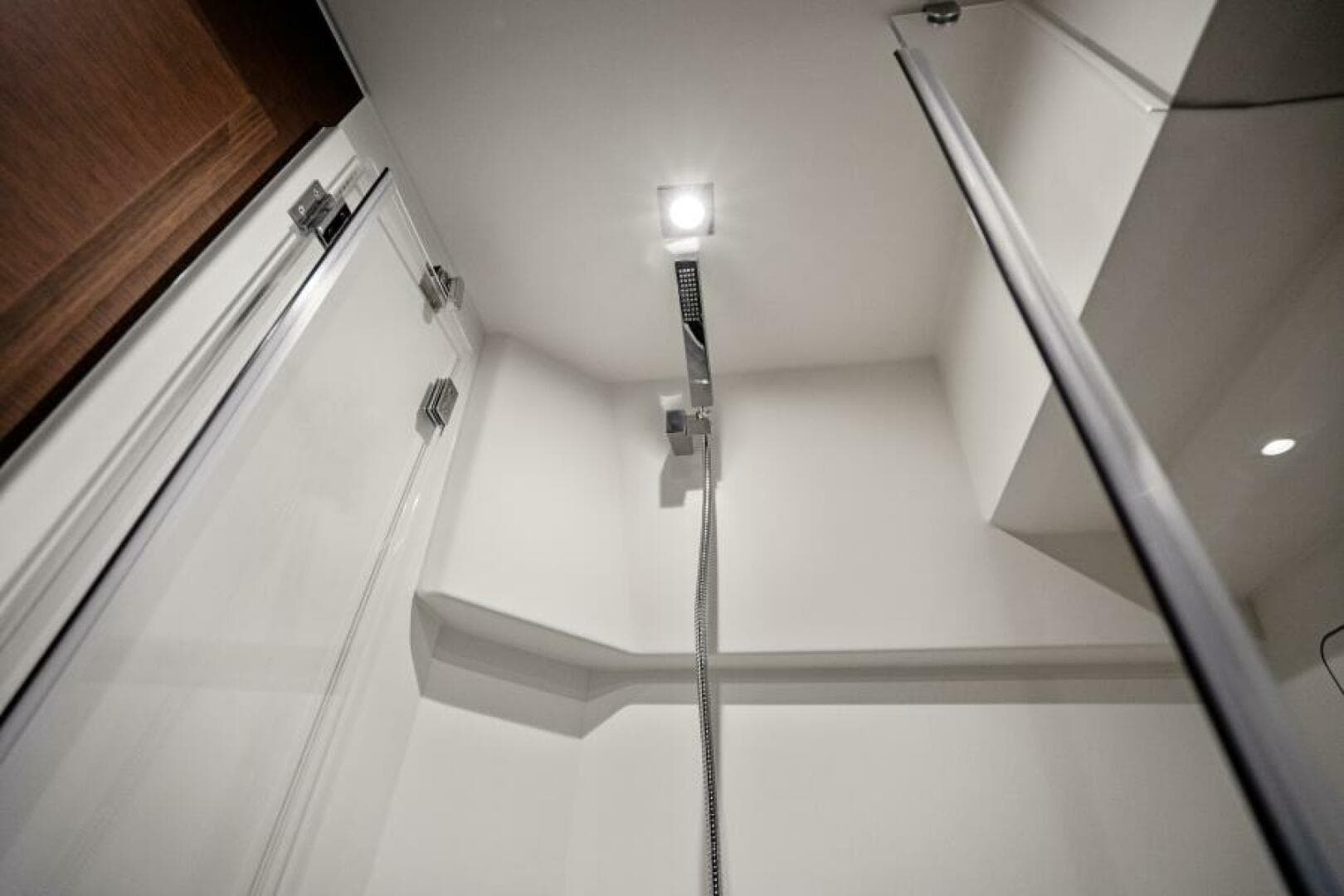 2024 Prestige 460 Flybridge — photo 24