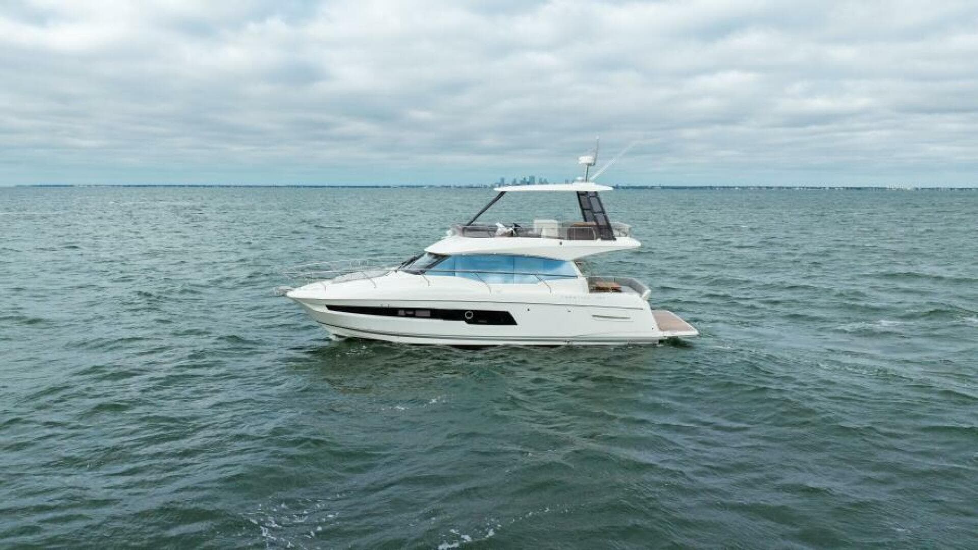 2024 Prestige 460 Flybridge — photo 51