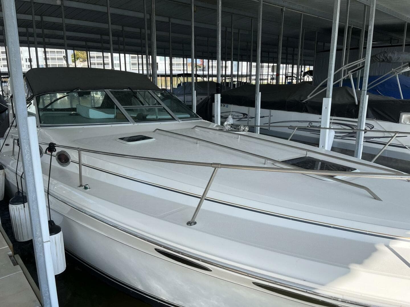 1994 Sea Ray 330 Express Cruiser — photo 5