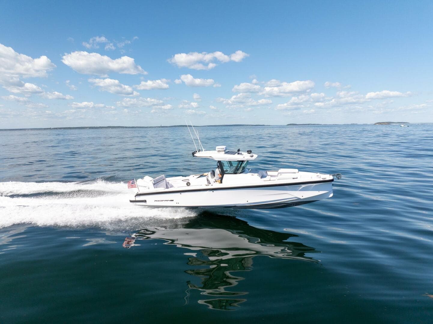 2025 Axopar Ccx Center Console — photo 2