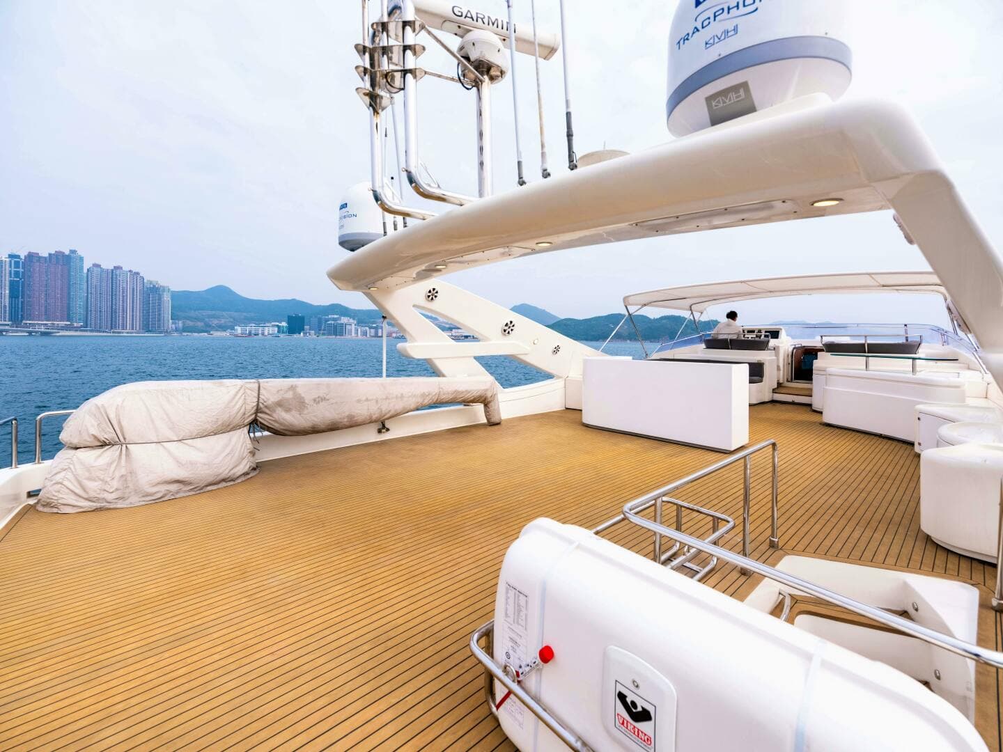 2005 Custom Line 112 — photo 19