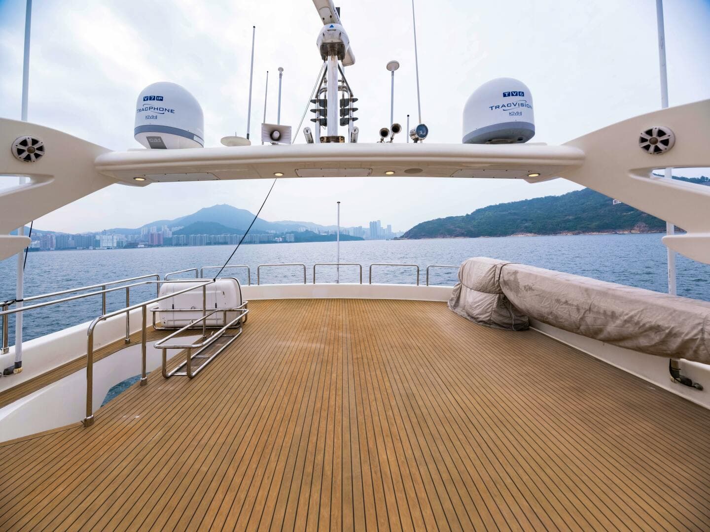 2005 Custom Line 112 — photo 17