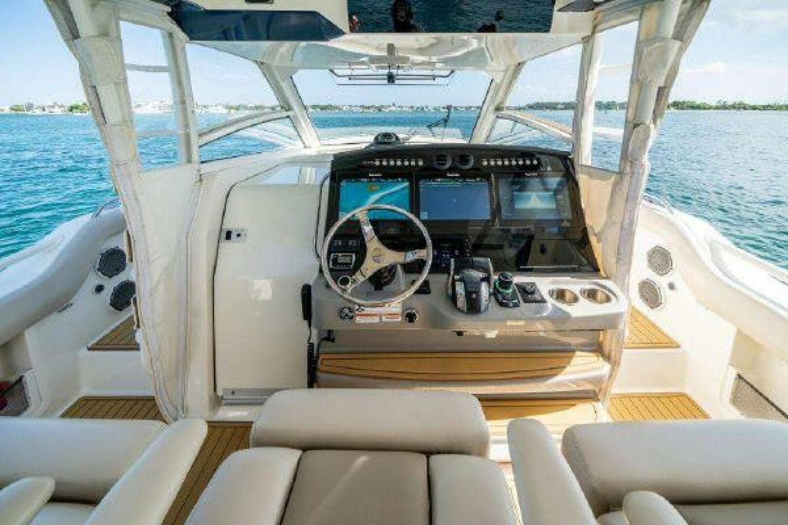2017 Boston Whaler 42 Outrage — photo 33