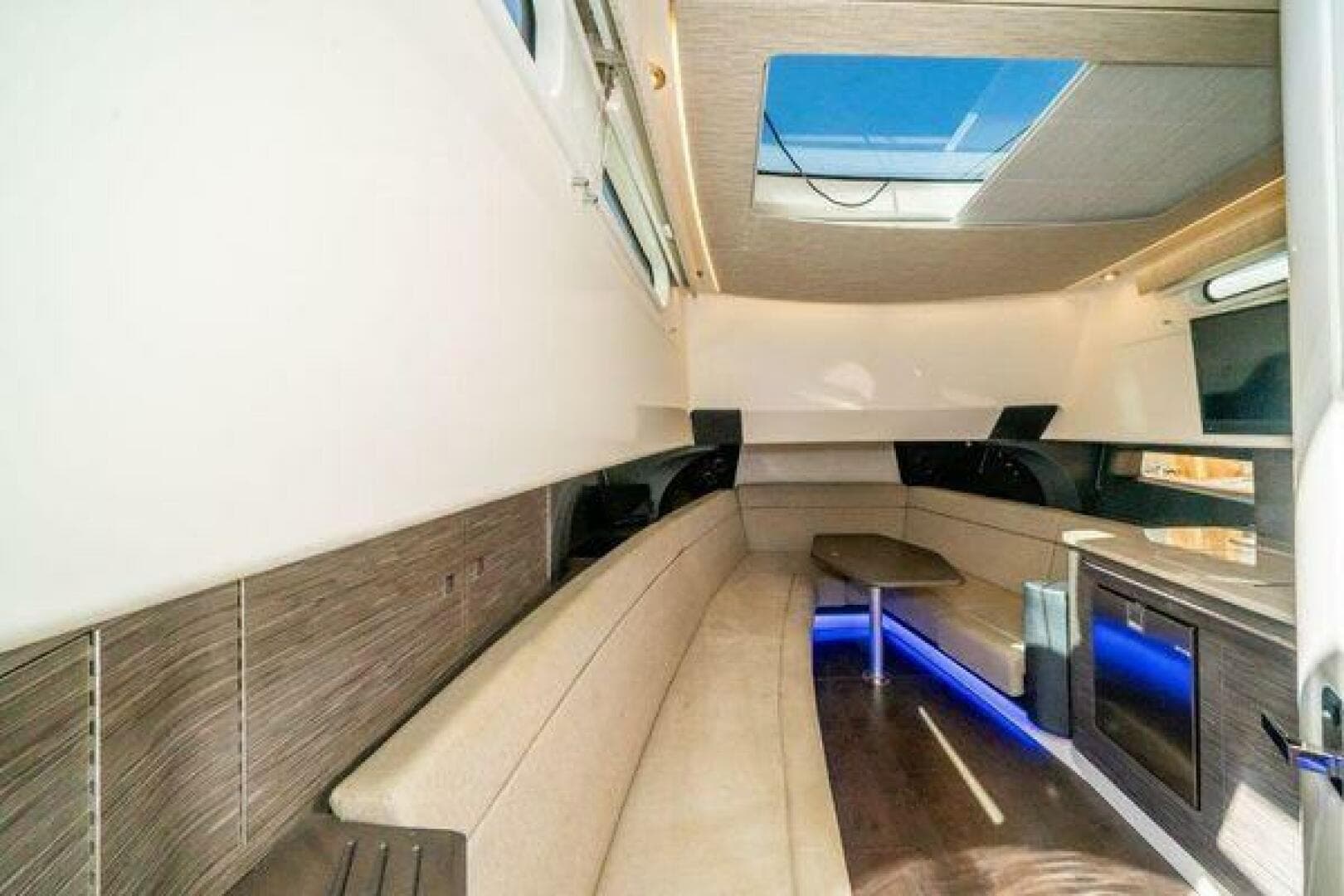 2017 Boston Whaler 42 Outrage — photo 26