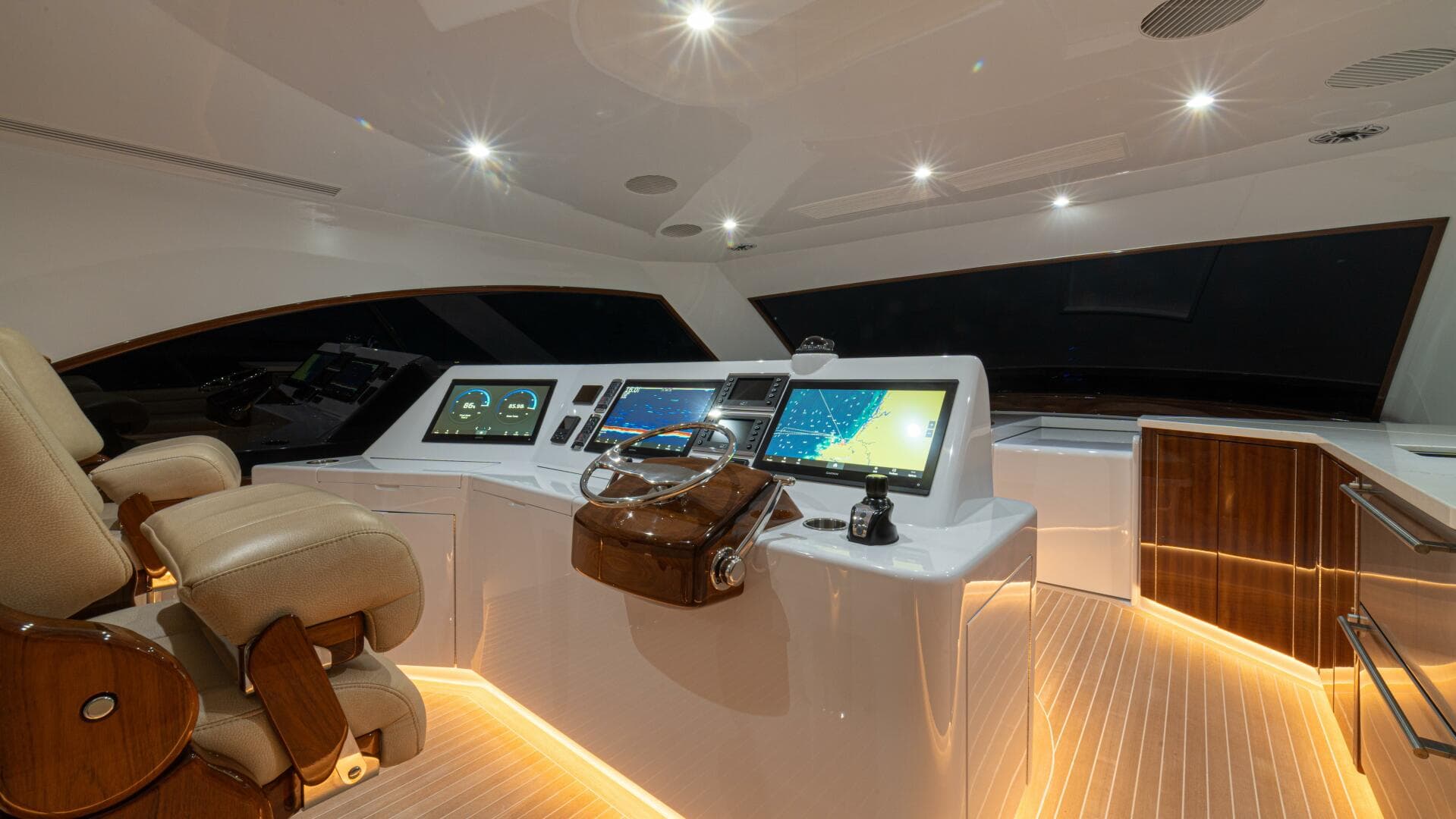 2022 Jarrett Bay — photo 14