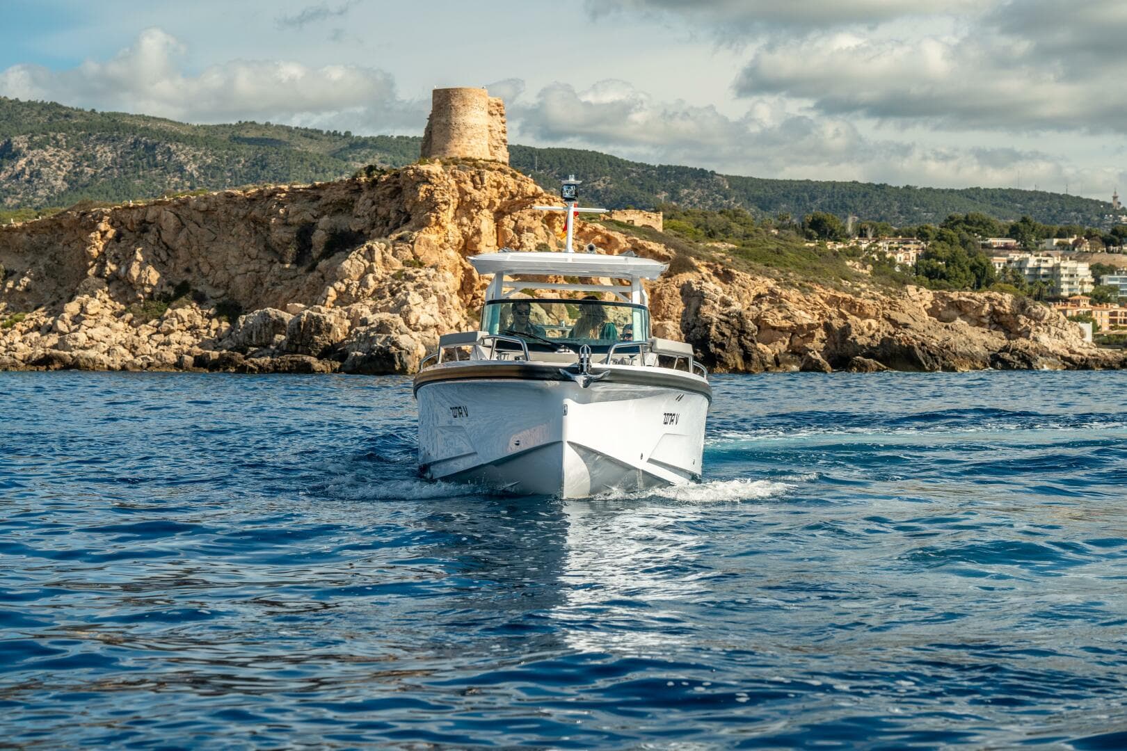 2026 Axopar Sun-Top — photo 3