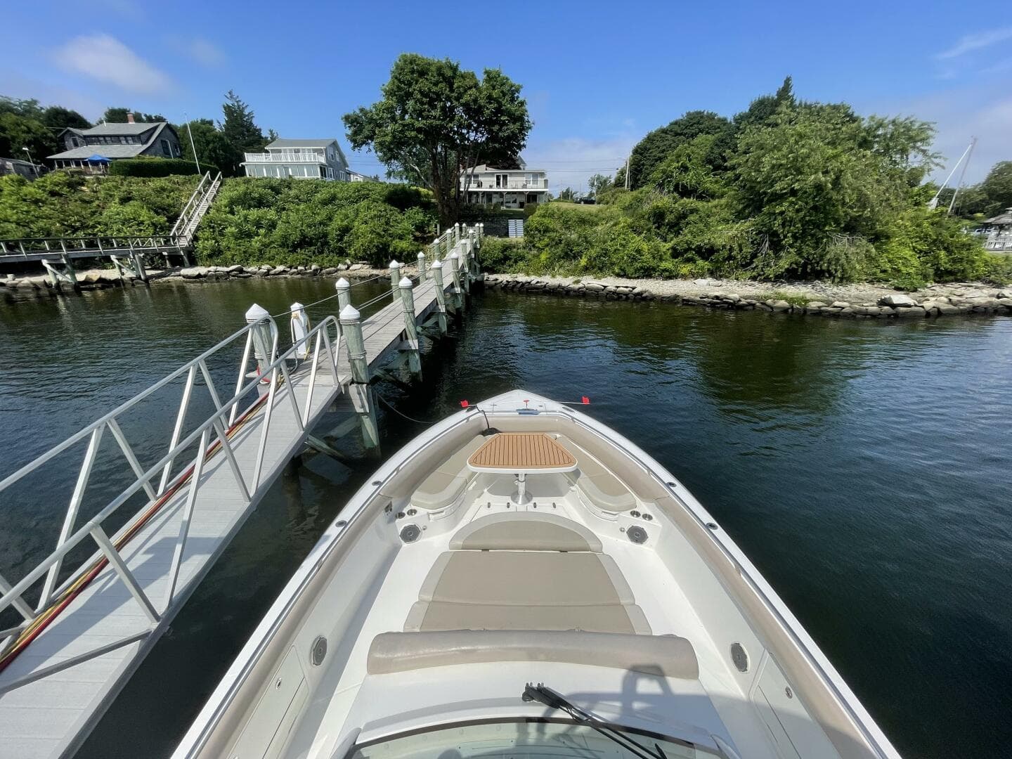 2017 Boston Whaler Outrage — photo 23