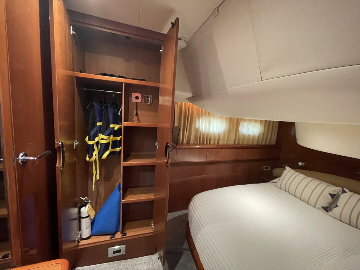 2005 Princess 50 Flybridge — photo 20