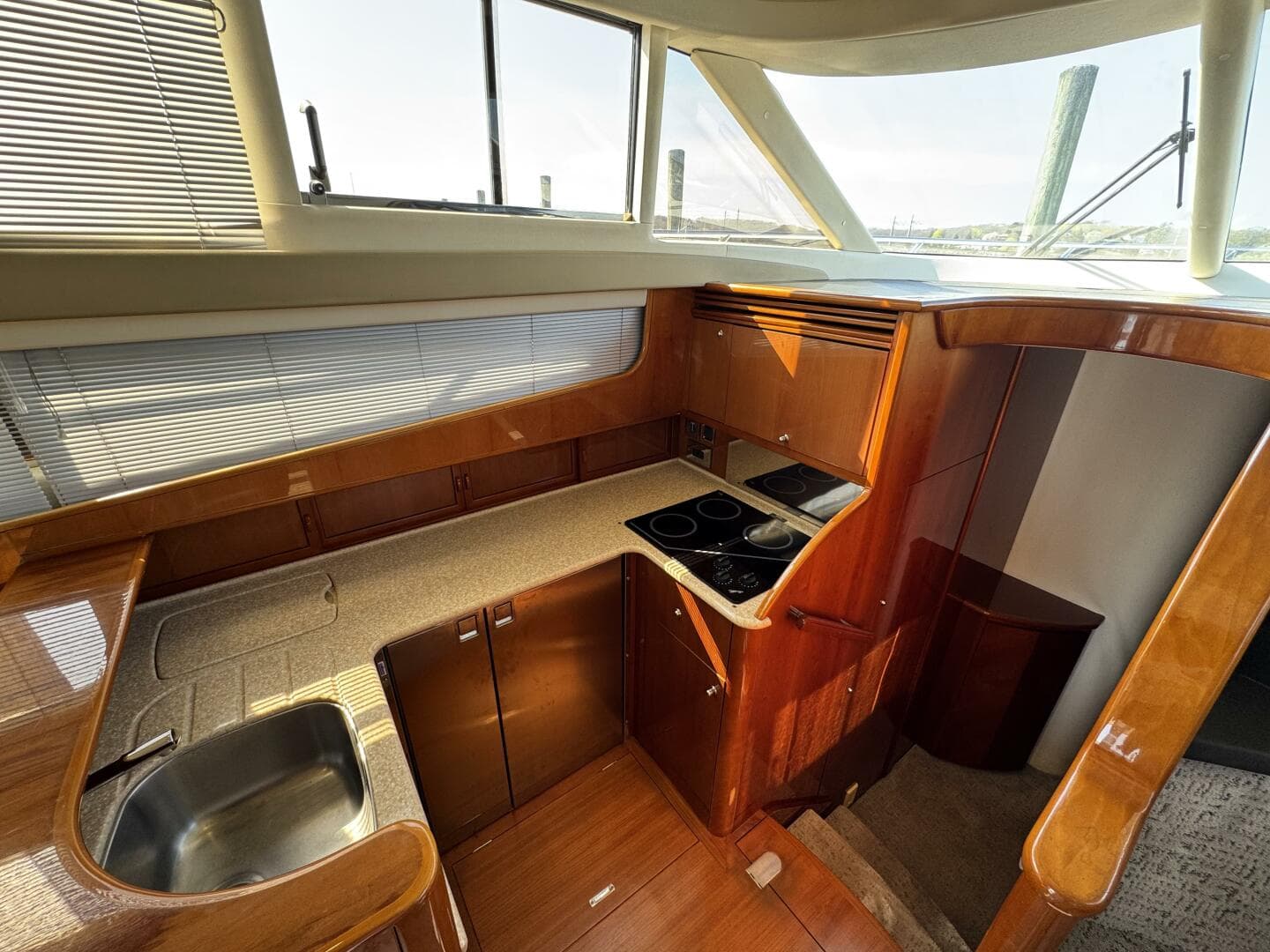 2005 Princess 50 Flybridge — photo 15
