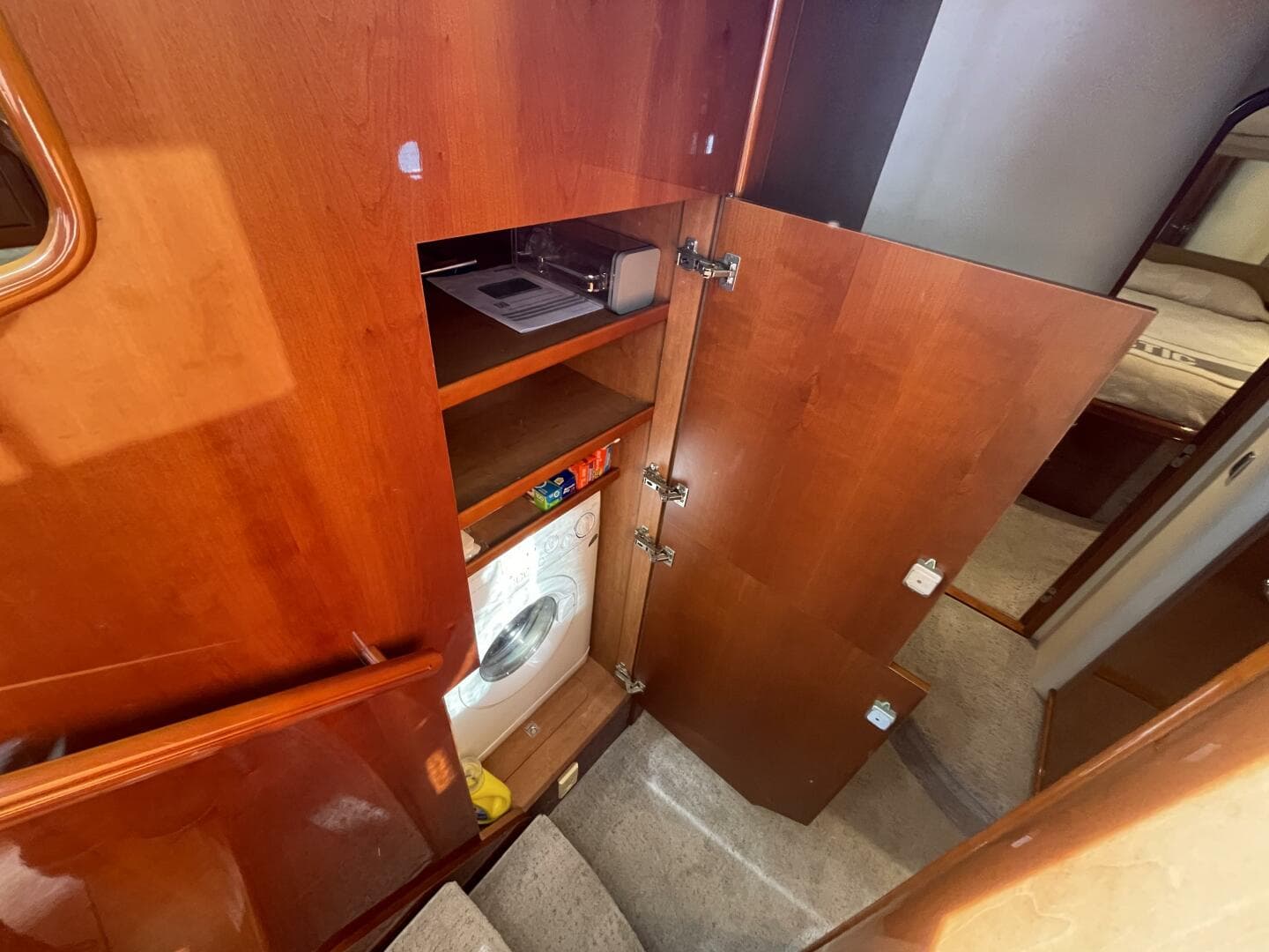 2005 Princess 50 Flybridge — photo 17