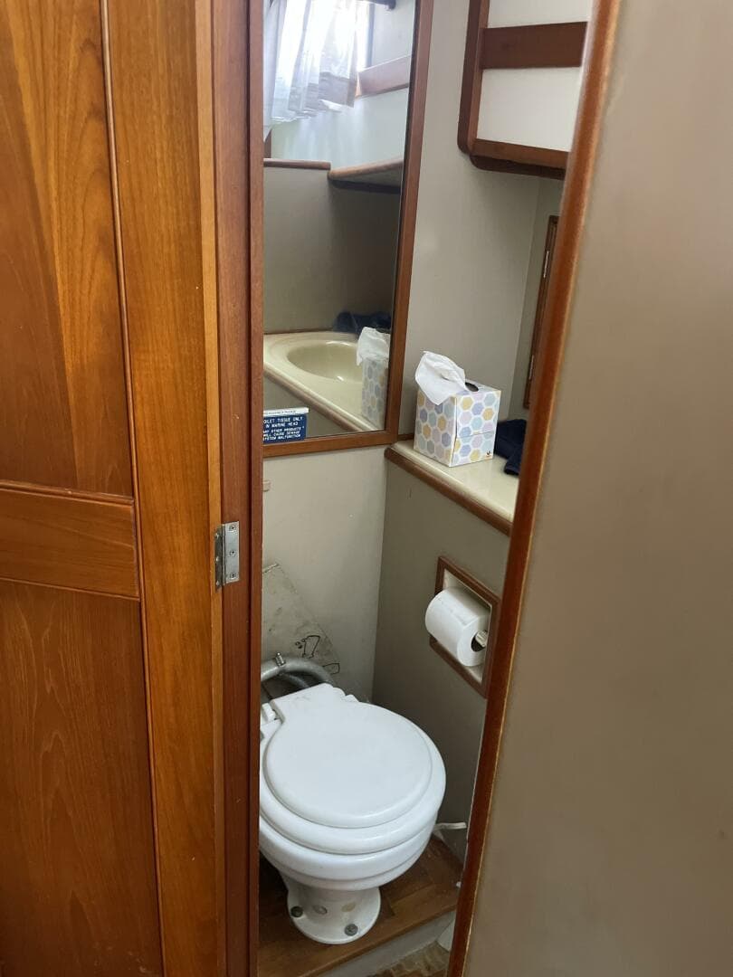 1987 Grand Banks 42 — photo 43