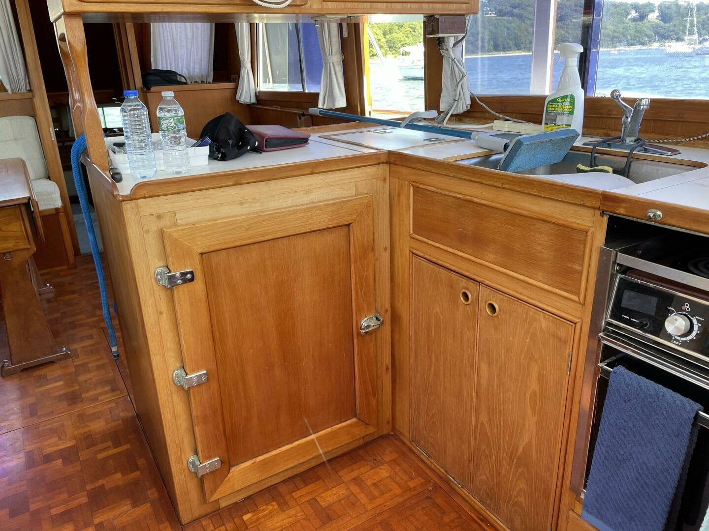 1987 Grand Banks 42 — photo 28