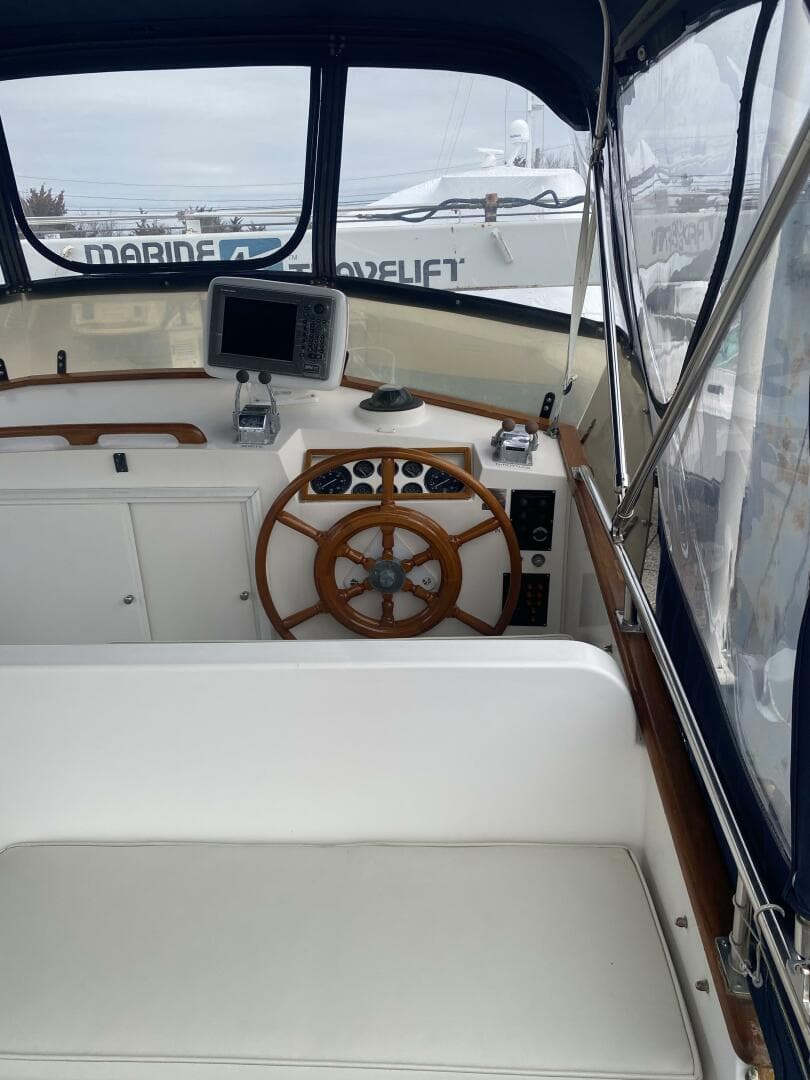 1987 Grand Banks 42 — photo 14