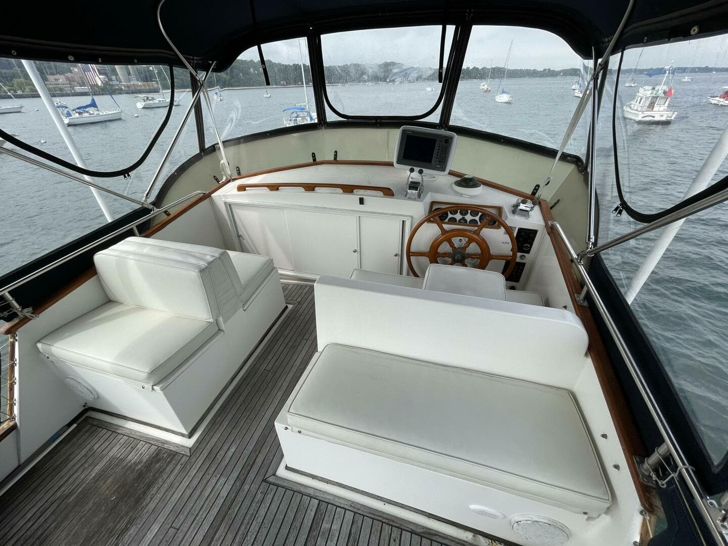 1987 Grand Banks 42 — photo 6