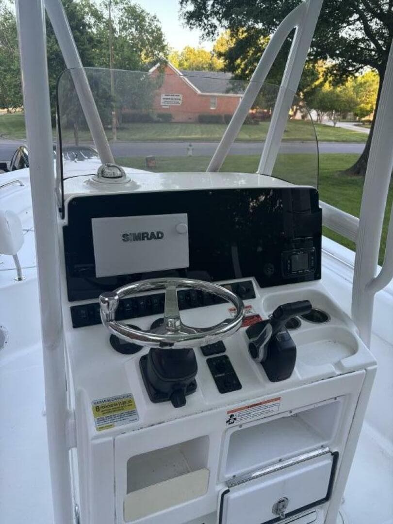 2017 Sea Hunt 225 Ultra — photo 15