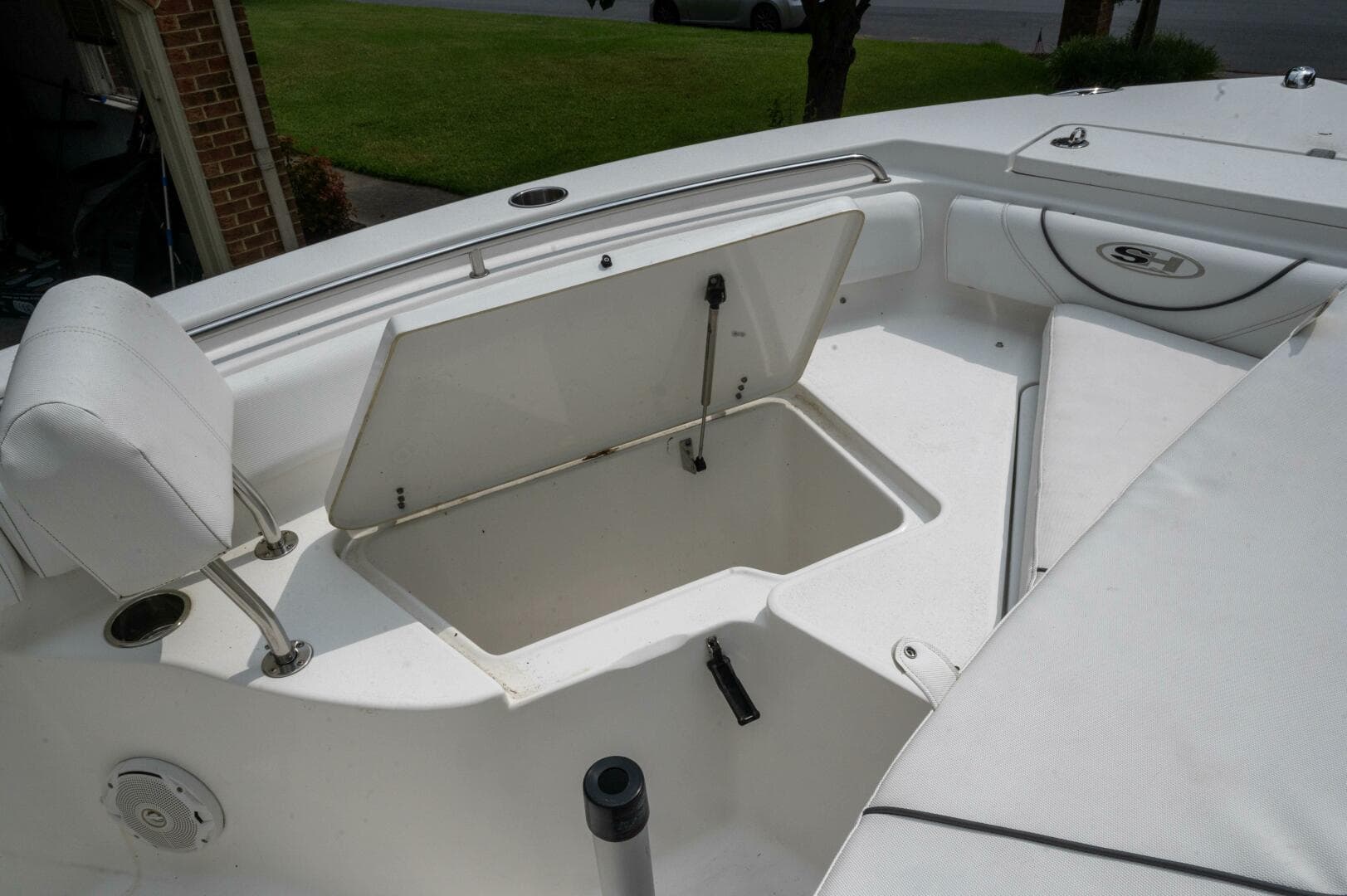 2017 Sea Hunt 225 Ultra — photo 12