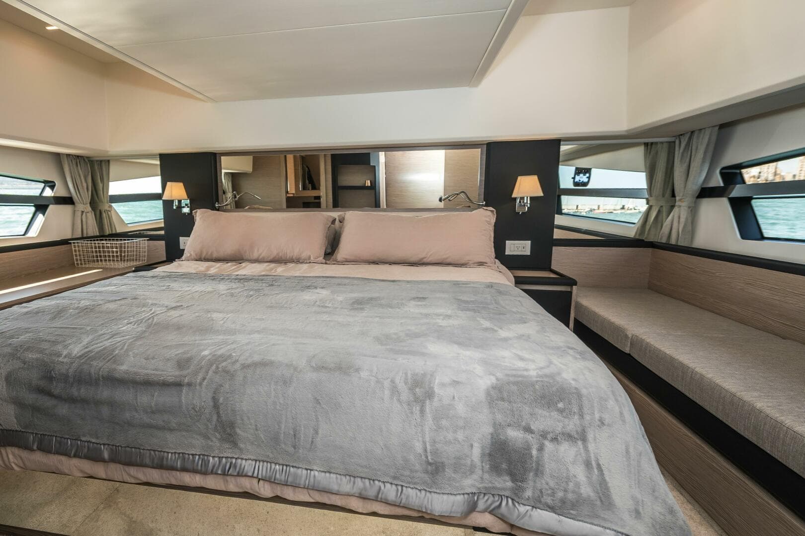 2024 Greenline 45 Coupe Hybrid — photo 12