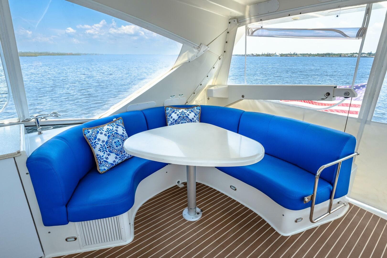 2005 Marquis — photo 44