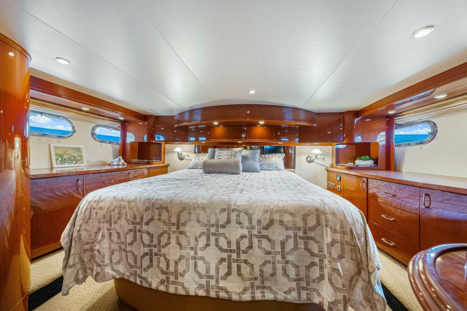 2005 Marquis — photo 67