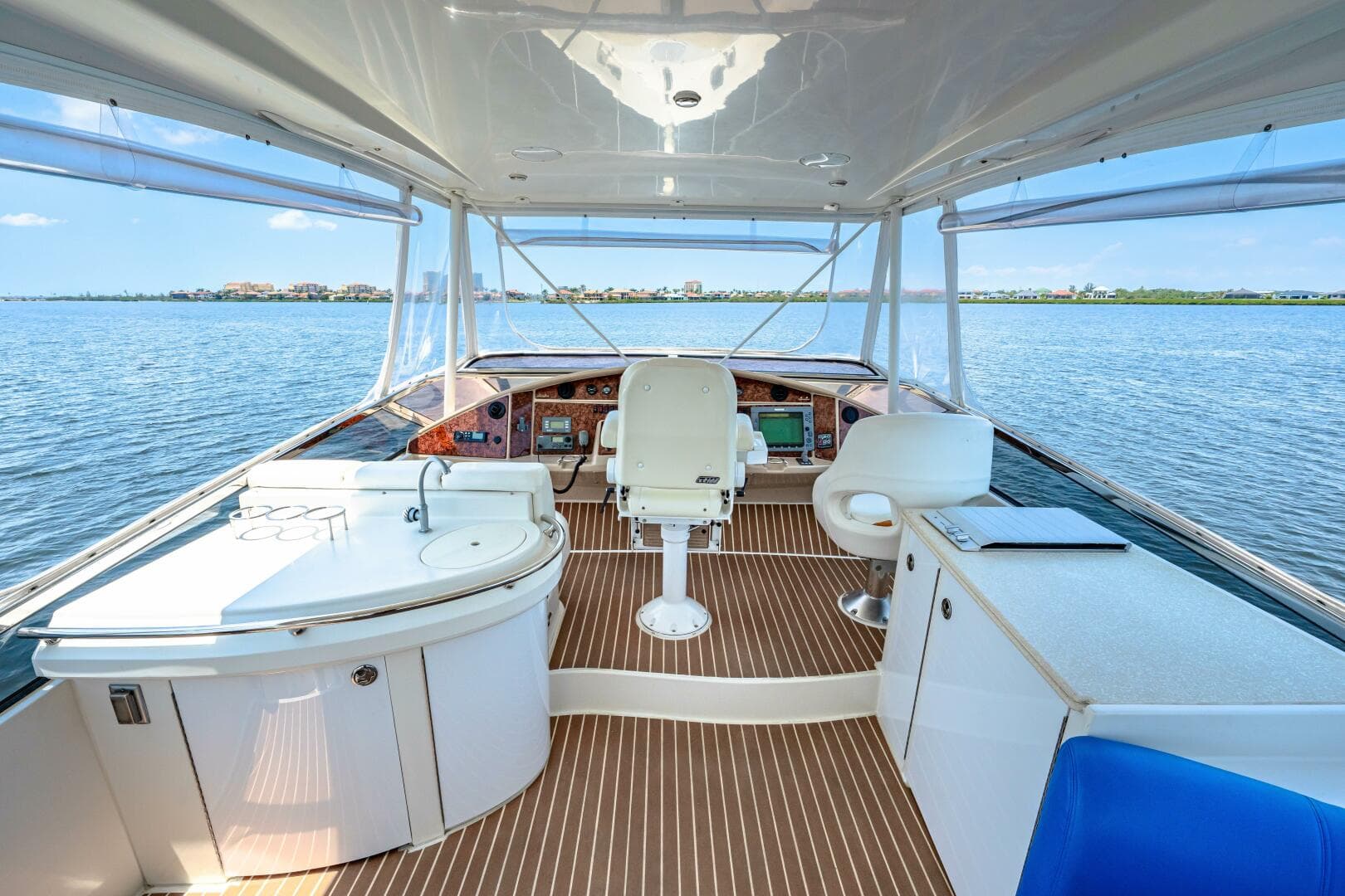 2005 Marquis — photo 46