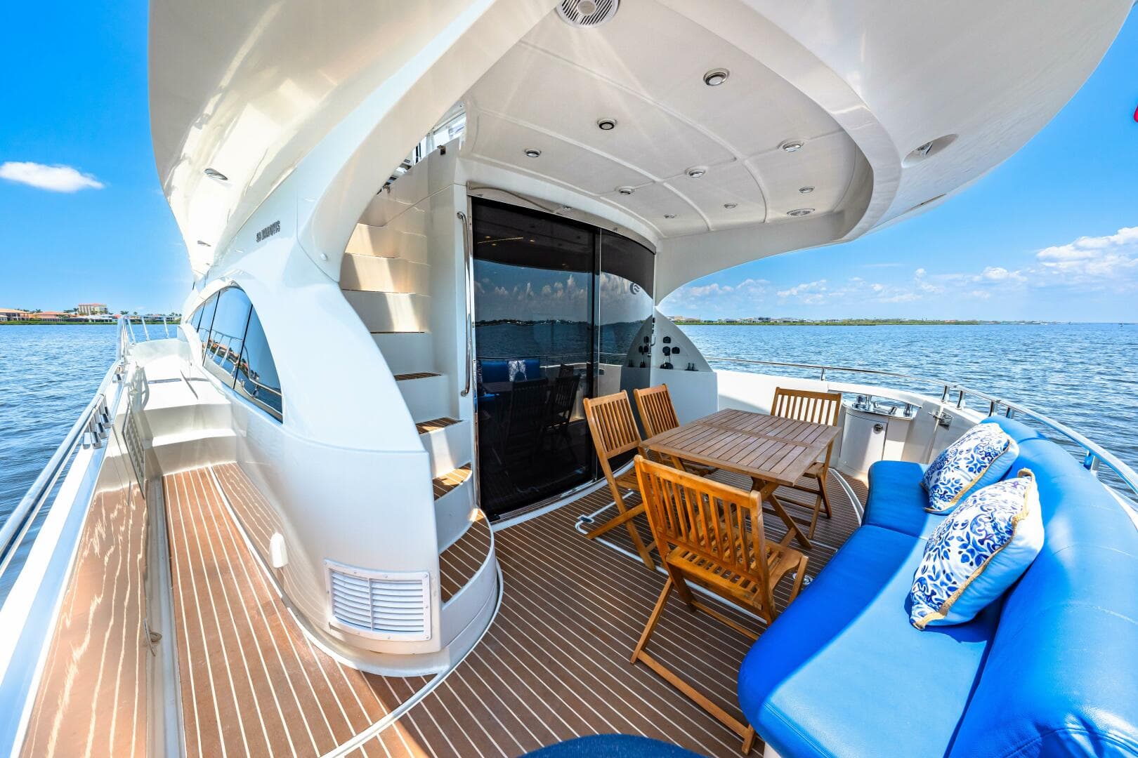 2005 Marquis — photo 33