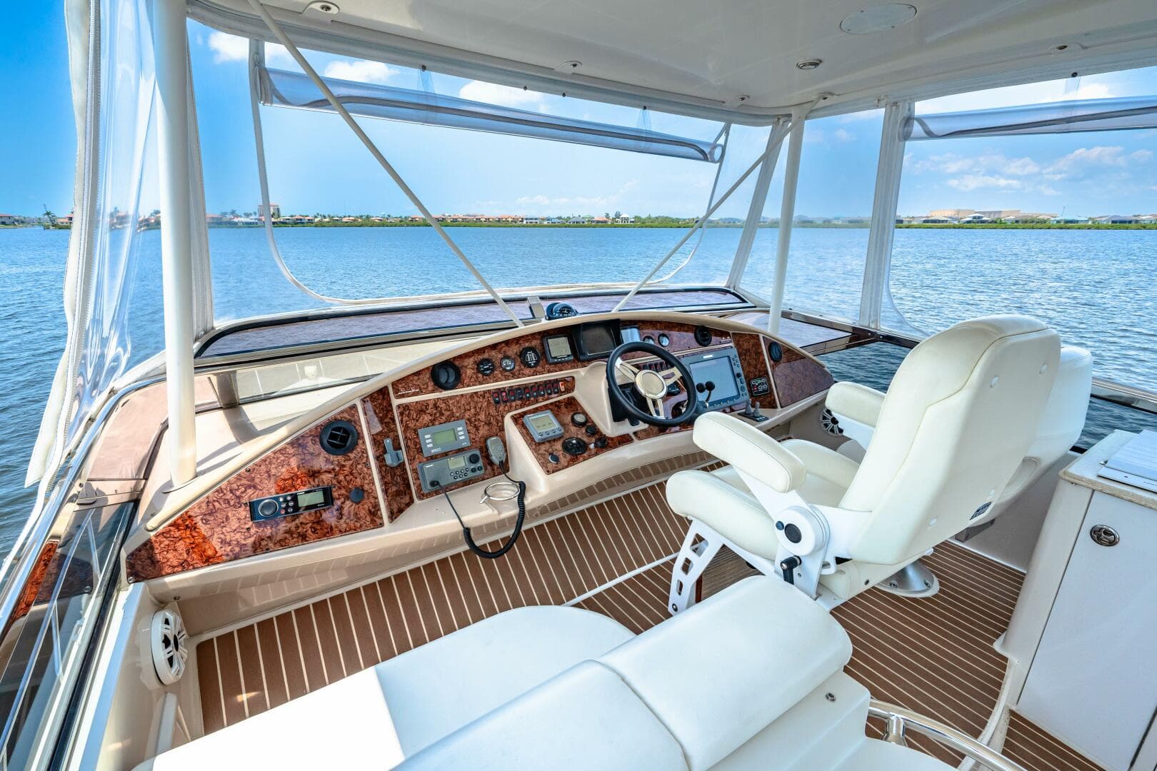 2005 Marquis — photo 47