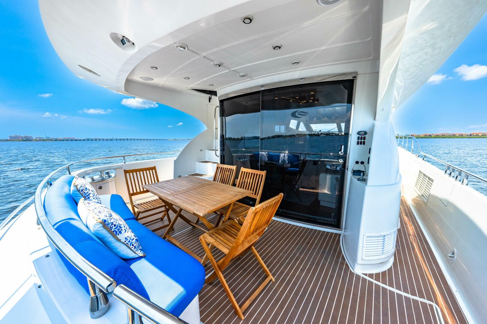 2005 Marquis — photo 31